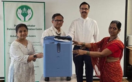 Masala King Dr.Dhananjay Datar Gifts Oxygen Kits to Patients of Pulmonary Diseases in Mumbai