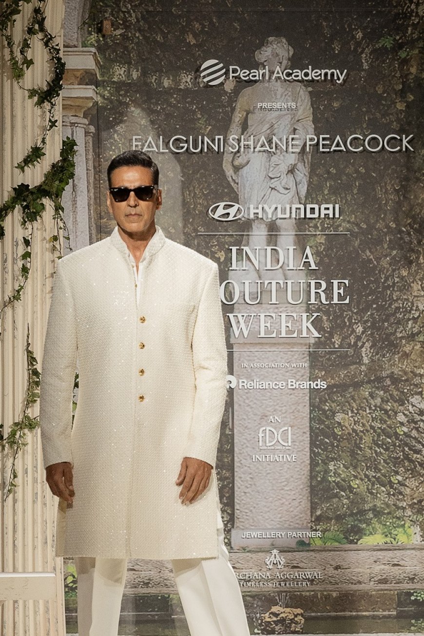 Pearl Academy, the Only Design Education Institution at India Couture Week, Presents Falguni Shane Peacock; Students Work Backstage with India's Top Designers