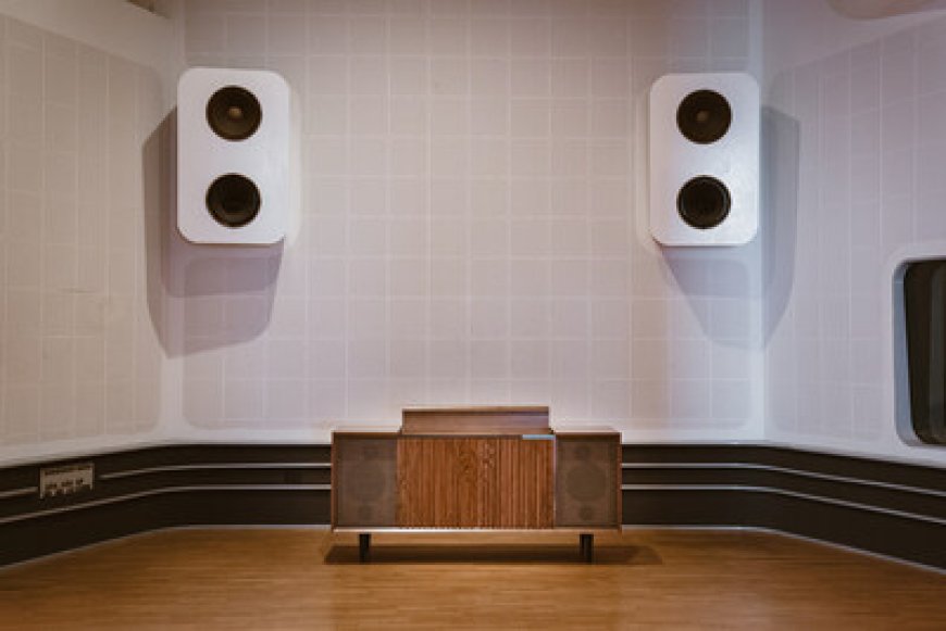 WRENSILVA UNVEILS THE LARRABEE CREATOR EDITION M1: A LIMITED RUN RECORD CONSOLE HONORING 55 YEARS OF SONIC LEGACY