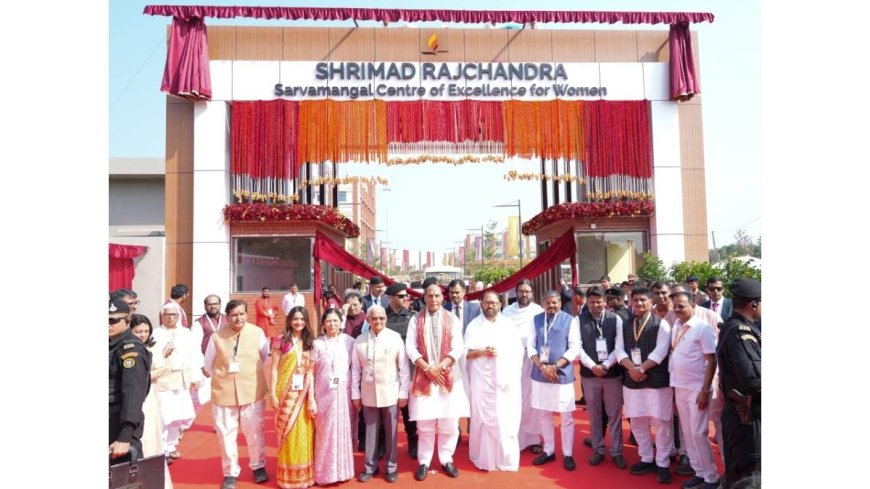 Hon’ble Defence Minister Shri Rajnath Singh Inaugurates Shrimad Rajchandra Sarvamangal Centre of Excellence for Women at Dharampur