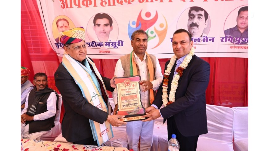 MPK Steels and Yuva Jan Kalyan Samiti organised a mega blood donation camp on New Year’s Eve at Khachariyawas to mark new beginnings.