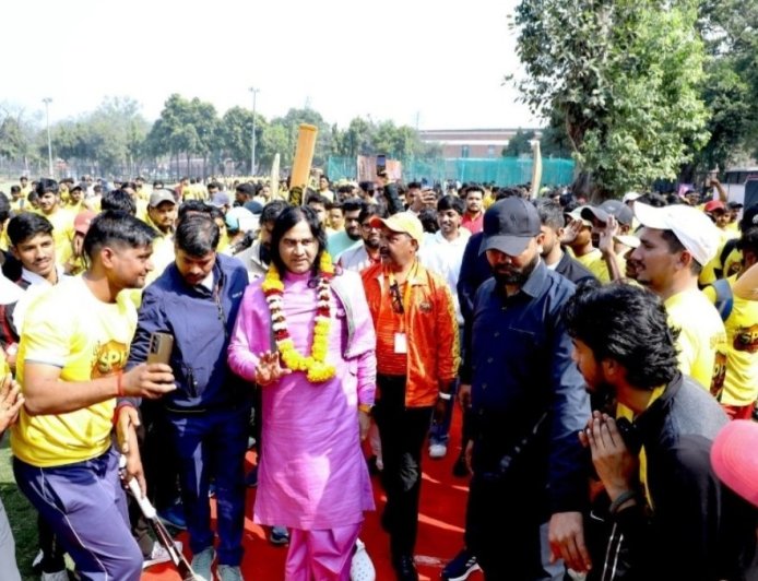 Sanatan Premier League Gets Strong Response Across the Country, Huge Crowd Seen in Delhi